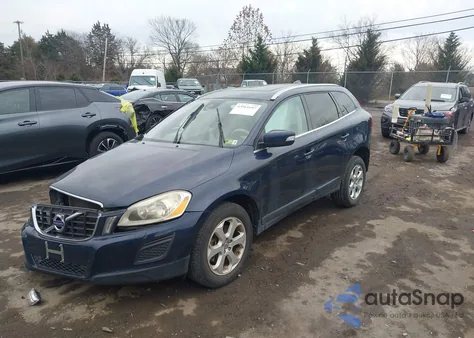 2013 Volvo Xc60 3.2 Premier from USA, damaged, VIN YV4940DZ4D2367933